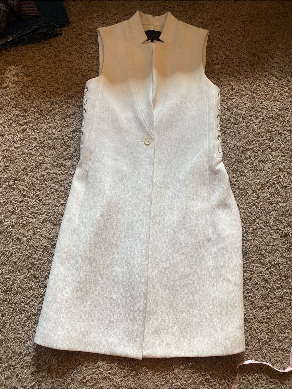 Sleeveless White A-Line sleeveless jacket with Side Lace-Up Detail/ XS